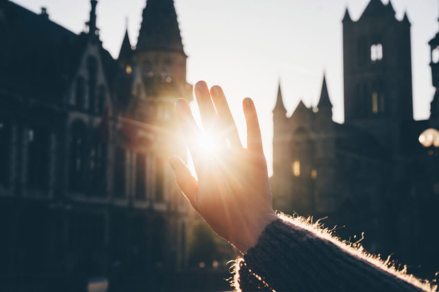 What Causes Snow Blindness?